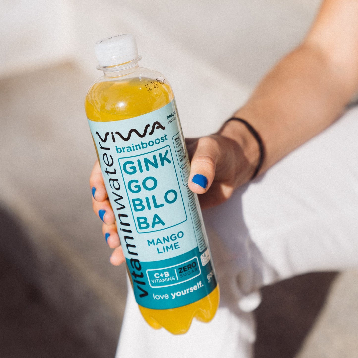 VIWA VitaminWater & Tea, Bebidas Refrescantes con Vitaminas y Minerales, Bajo en Calorías y Endulzado con Azúcar Natural de Frutas