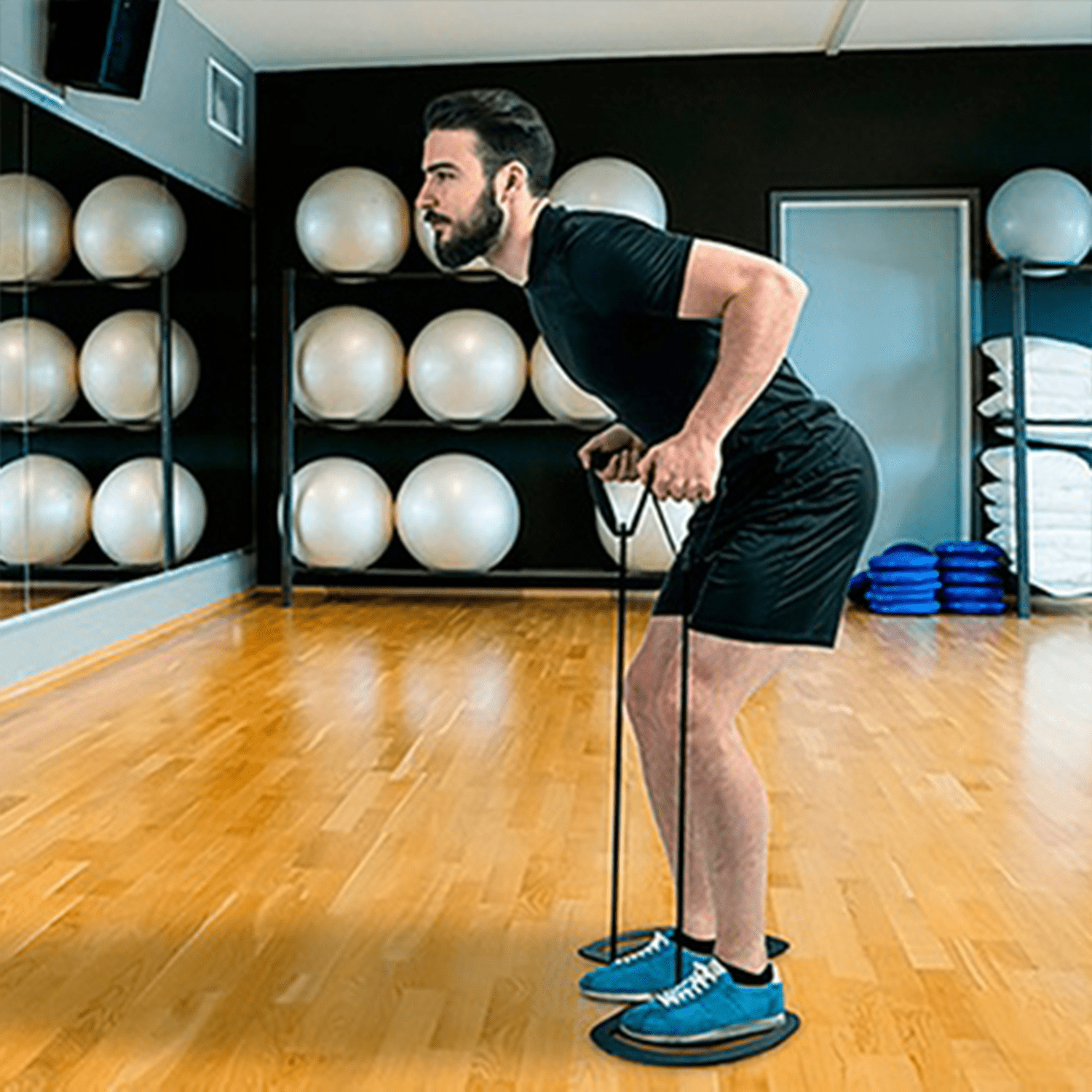 2 Bandas Elásticas Fitness, Extensores de Ejercicio Adaptable a Sillas, Ideal para Estiramientos Estando de Pie, Sentado, con Brazos Pegados, Estirados o Hacia Arriba, Fácil de Usar, Resistente y Portátil, Base Antideslizante