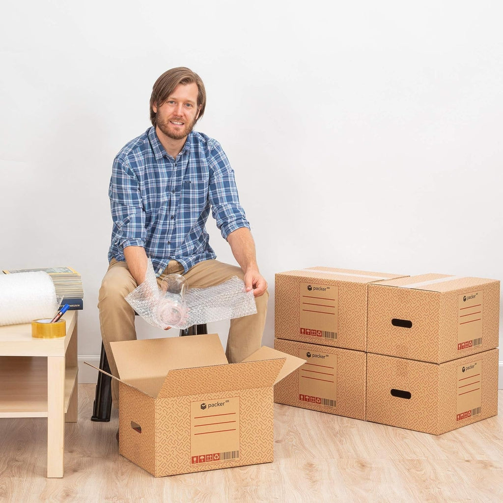 packer PRO Caja Cartón para Mudanzas y Almacenaje Ultra Resistentes con Asas, Fabricadas en Cartón Duro, Ideal para Mudanzas o Almacenaje de Libros y Ropa, Transporte Cómodo y Seguro gracias a las Asas Laterales