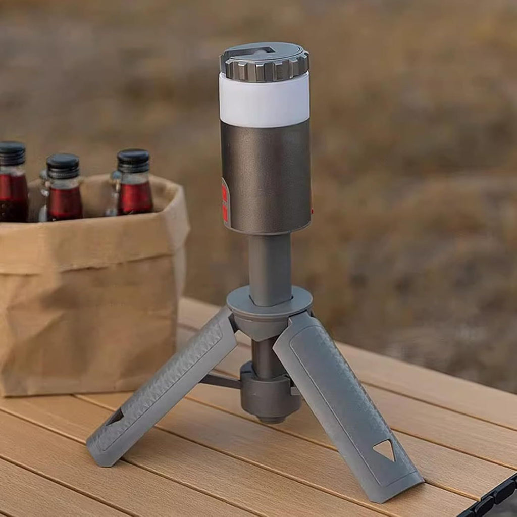 Linterna Campamento Telescópica y Recargable, Varios niveles de Luz y Color, Plástico ABS y Aluminio, Mando a distancia, Bombilla COB + RGB, Batería: 2 x 3.000 mAh, Medidas: 7 x 7 x 31-113,5 cm
