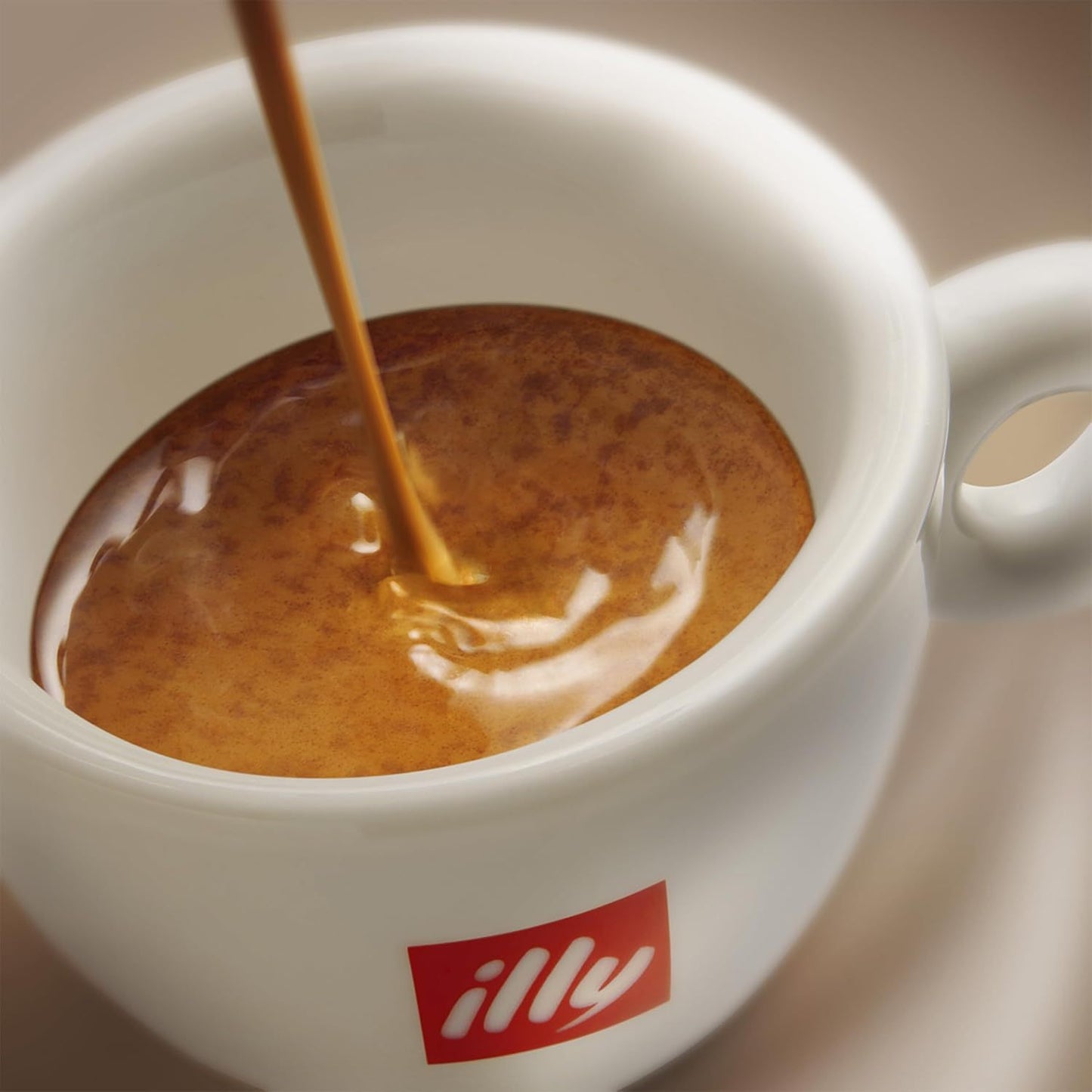 Illy Café Grano Tueste Classico, Sabor Suave y Armonioso, Notas de Caramelo, Azahar y Jazmin, 100% Arabica, Café en Grano Listo para ser Molido, 500g