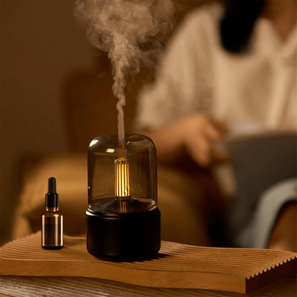 Humidificador de Aroma de 120 ml, Humidificador y Difusor de Aromas, Experiencia Relajante y Aromática, Conexión USB tipo-C, Diseño Compacto, Luz Ambiental Integrada