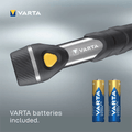 Linterna con Pilas, Multi LED, 40 Lumens, 62h de Duración, 29m de Alcance, Carcasa Resistente a Golpes, Correa de Mano Incluida, Funciona con 2 Pilas AA (incluidas), 16.3cm de Longitud - VARTA