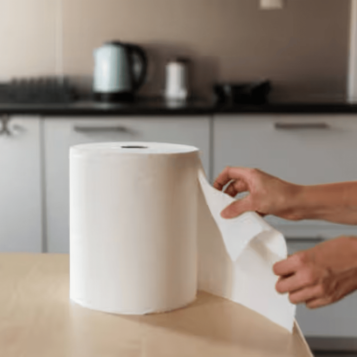 Rollo Papel Cocina Multiuso de 2 Capas, Rollo de Toallas de Papel, Resistente y Muy Absorbente, Hecho con Celulosa Pura, Hasta 280 Usos, 70 metros