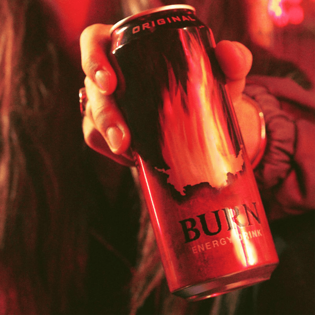 BURN Bebida Energética, Refresco Energético con Taurina, Guaraná y Vitaminas B6 y B12, Pack 12/24 Latas de 500ml