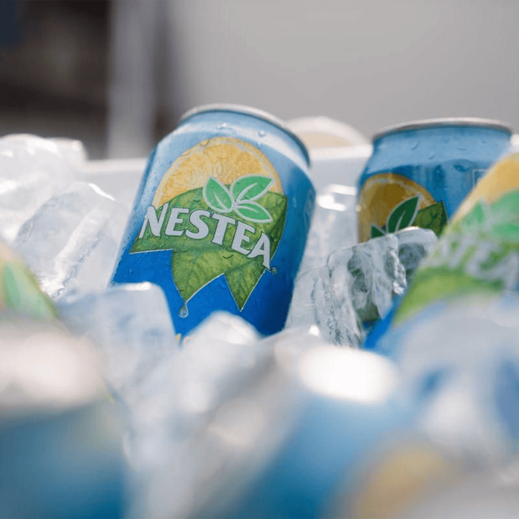 Nestea Té Negro Limón, Refresco de Té Negro con Sabor a Limón, Pack de 24 Latas de 330ml