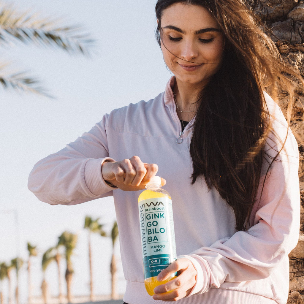 Viwa VitaminWater BrainBoost, Bebida Refrescante Cero Azúcar con Ginkgo Biloba y Vitaminas C y B. Sabor Mango, Lima y Lichi, Mejora la Agilidad Mental y la Concentración, 600ml, Pack de 12