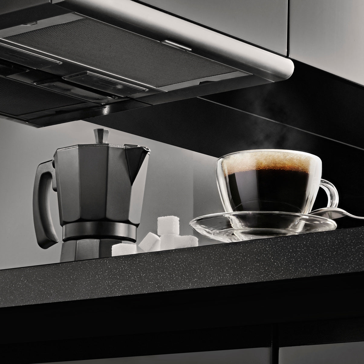 Cafetera Italiana de Aluminio Resistente con Asa de Bakelita Ergonómica y Aislante de Calor, Compatible con Gas, Vitrocerámica e Inducción, Octogonal