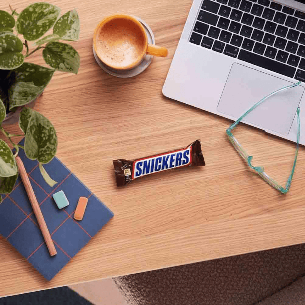 Snickers Barrita de Chocolate con Leche, Crema de Cacahuete, Caramelo y Cacahuetes, 20 Barritas de 50g