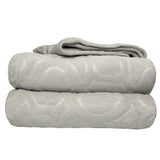 Manta Suave, Manta Super Suave y Cálida de Poliéster con Diseño Geométrico en Relieve, 127 x 177.8 cm, 220g Poliéster, Ideal para Otoño e Invierno