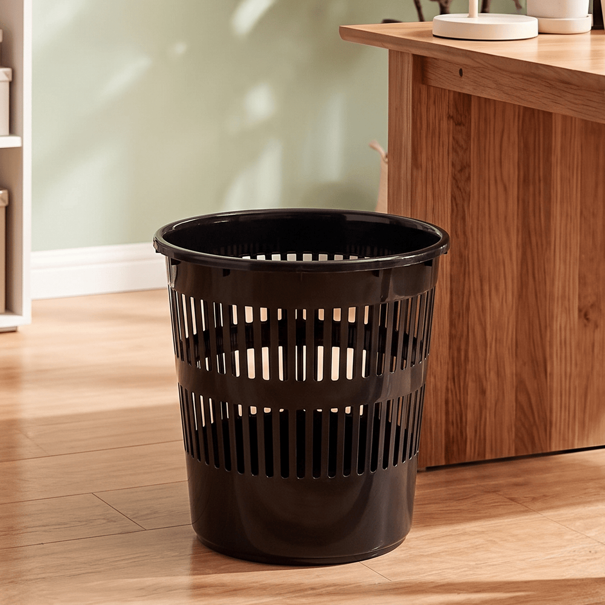 Papelera Redonda Negra, Cubo de Basura Fácil de Limpiar, Diseño Moderno Perfecto para Baños, Oficinas, Cocinas y Dormitorios, Plástico Altamente Resistente, Excelente Capacidad de Almacenamiento Diario