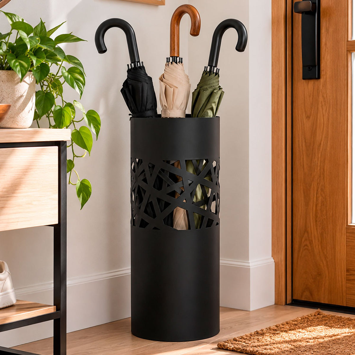 Paragüero de Metal para Entrada, Hogar y Oficina, Diseño Vertical Decorativo con Acabado Calado, Estructura Cilíndrica para Organizar Paraguas, Negro, 19.5 x 19.5 x 49 cm