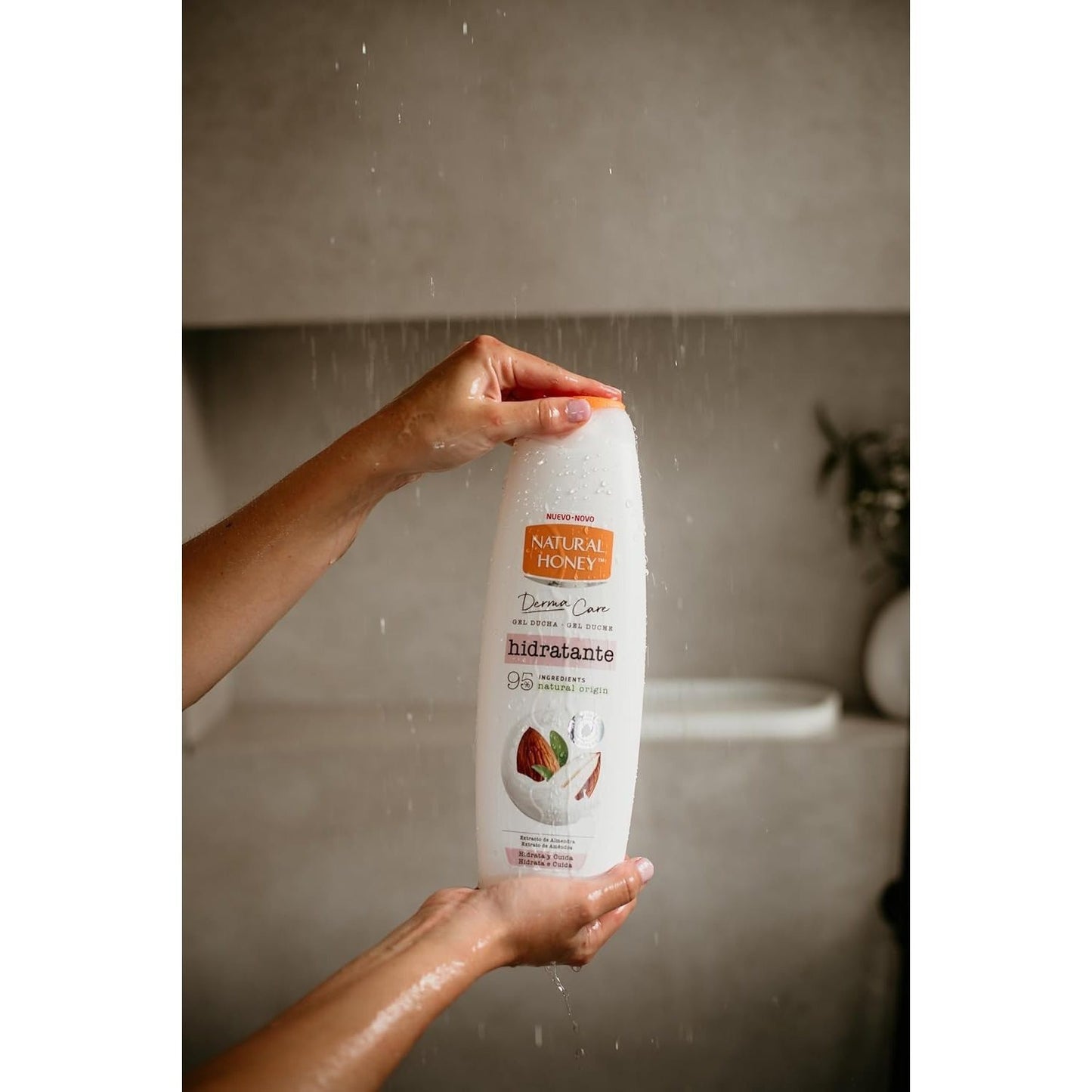 Natural Honey, Gel de Ducha Hidratante con Extracto de Almendras y Hydradermal Complex, Hidratación Intensa y Duradera para una Piel Suave, Fresca y Protegida, Línea Derma Care, 650 ml