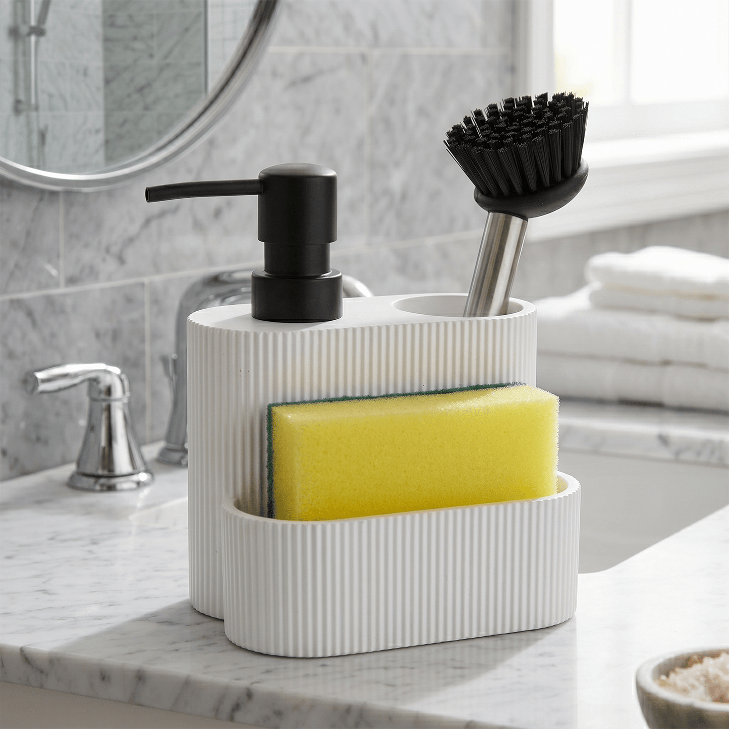 Dispensador Jabón Cocina, Dispensador de Lavado de Manos con Recipiente Rellenable y 2 Espacios Extra, Espacio Para Esponja, Estropajo y Utensilios de Limpieza, Ideal para Cocina y Baño, 13.3 x 9.7 x 15.7cm