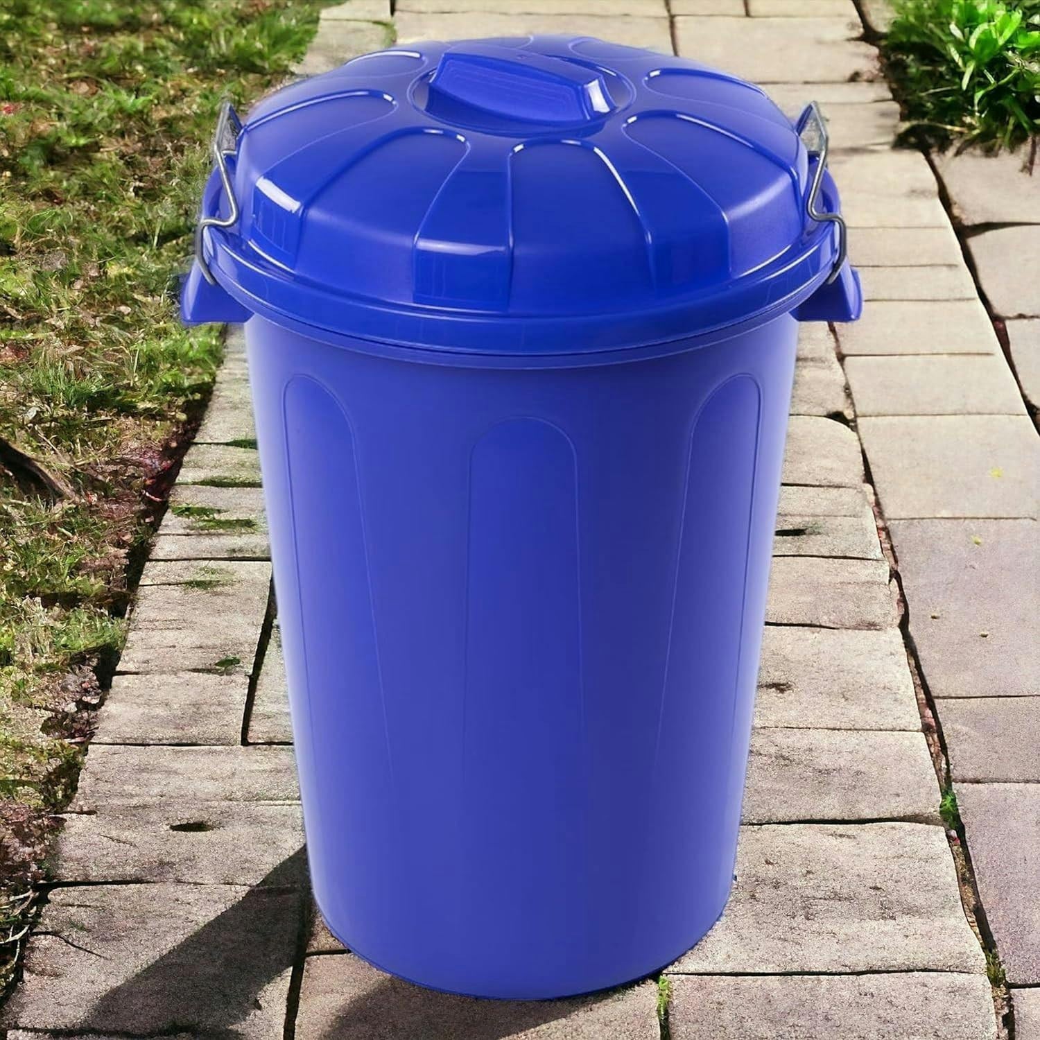 Cubo Basura 100 Litros de capacidad con Tapa. Fabricado en Plastico Resistente, Ideal para Almacenaje de Basura para el Hogar, Oficina o Industria