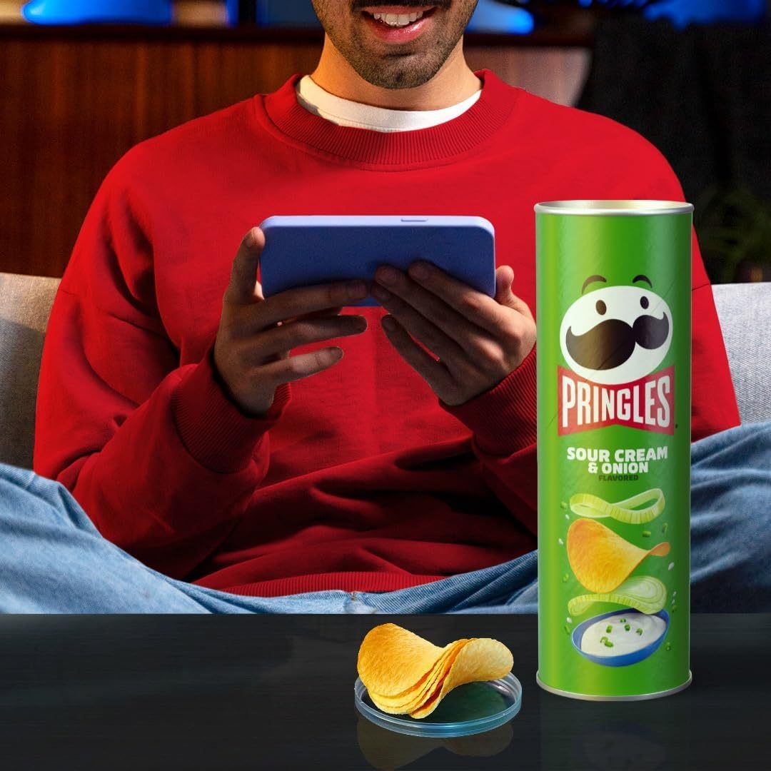 Pringles Sour Cream & Onion, Snack de Patatas Fritas sabor Crema Agria y Cebolla, Tamaño XL de 165g, Pack de 3 Unidades